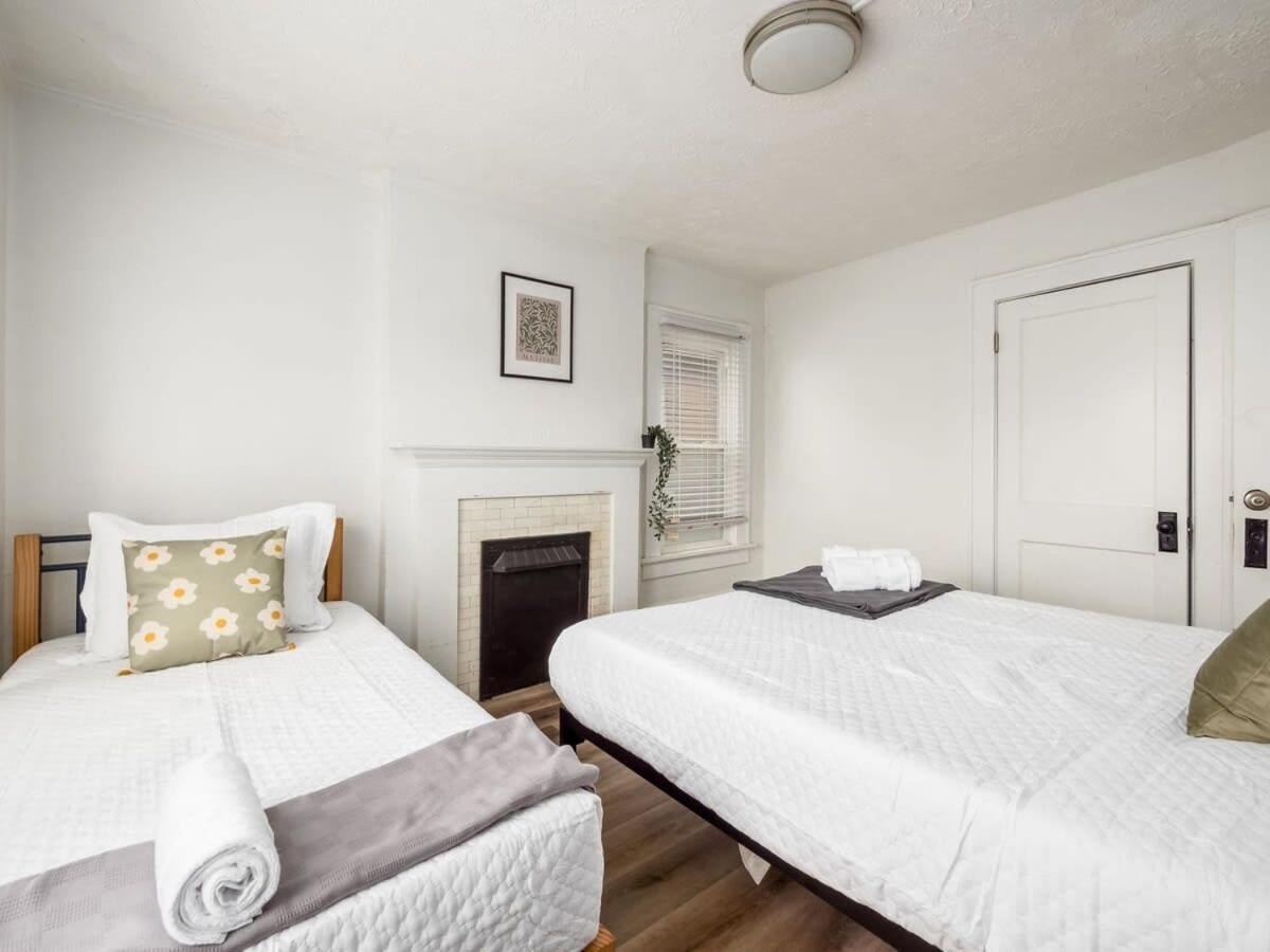 Large 5 Bedroom House Next To Osu, Sleeps 16 Casa vacanze Columbus