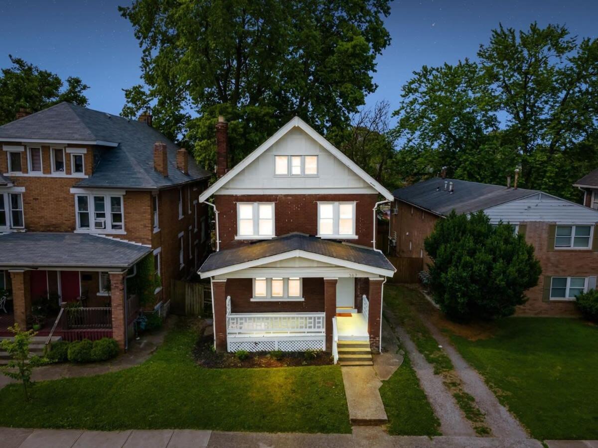 Large 5 Bedroom House Next To Osu, Sleeps 16 * Columbus